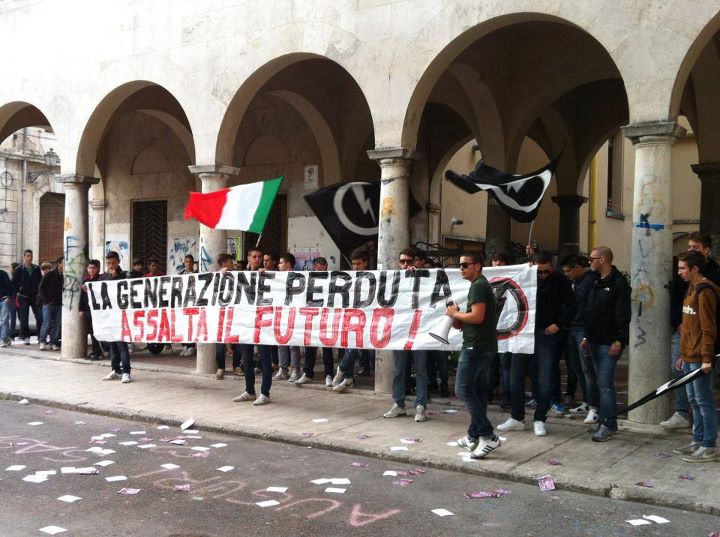 Blocco Studentesco:”No al Governo dei Baroni”.Continua la mobilitazione nazionale contro Monti e spending review anche ad Ascoli