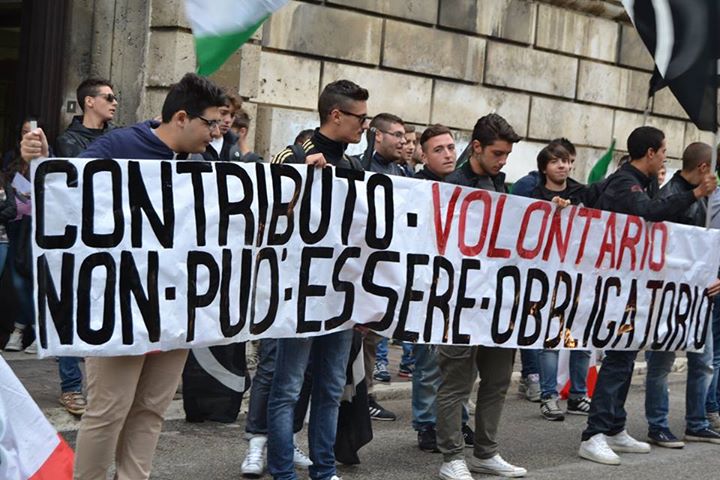 ASCOLI PICENO: Blocco Studentesco manifesta per dire no al “contributo volontario”