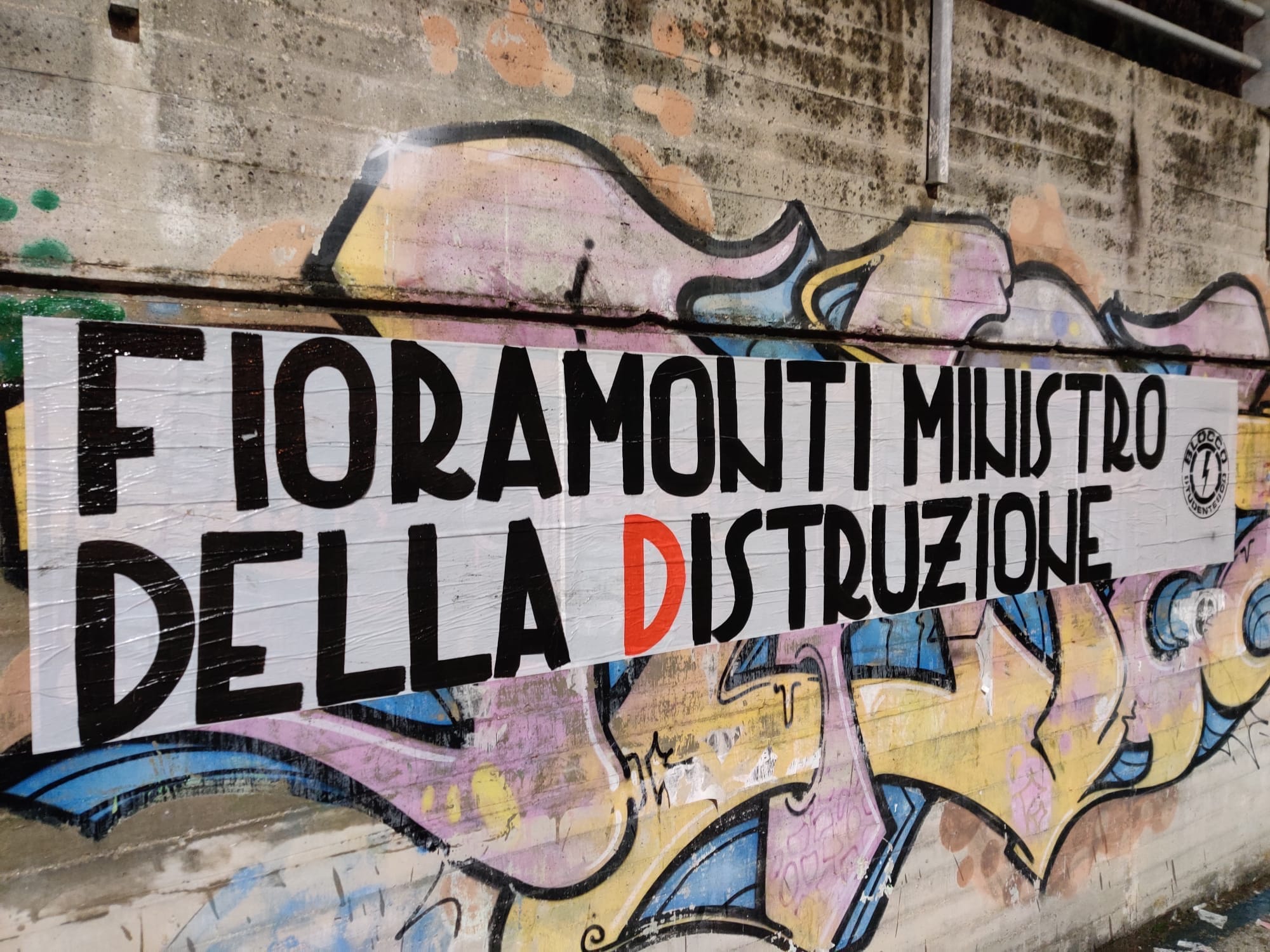 Blocco Studentesco: striscioni in tutta Italia contro il ministro dell’istruzione Lorenzo Fioramonti
