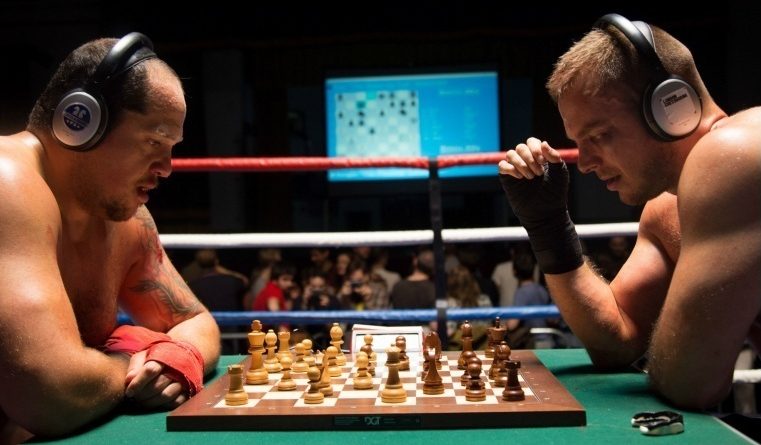 blocco studentesco chess boxing