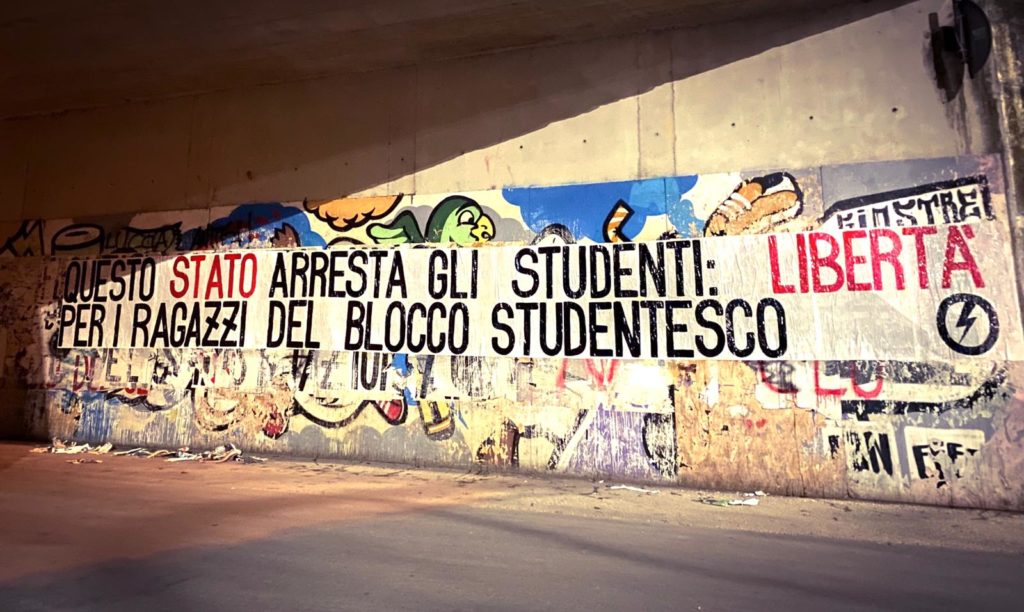 lucca blocco studentesco questo stato arresta gli studenti