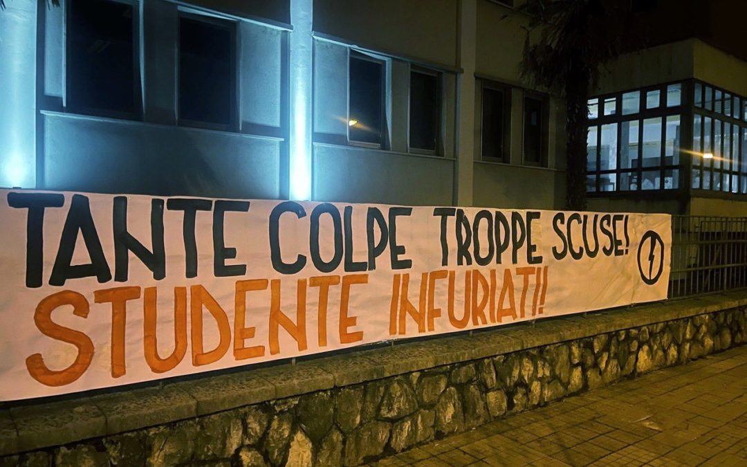 BLOCCO STUDENTESCO GORIZIA PROTESTA CONTRO LA DAD ALL’ISTITUTO SLATAPER